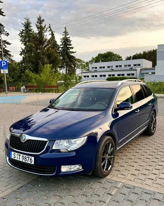 samochody osobowe Skoda Superb cena 30500 przebieg: 285000, rok produkcji 2012 z Złocieniec